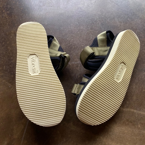 Suicoke Men's Olive Sandals - Picture 2 of 8